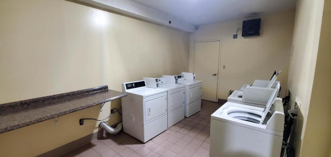Hotel 6 Savannah Ga Gateway & I95 2*