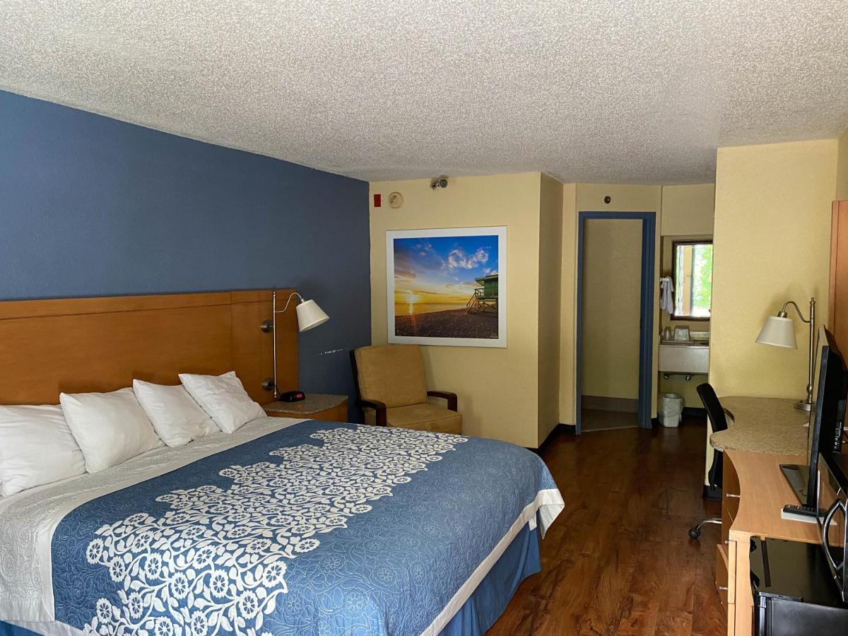 6 Ga Gateway & I95 Hotel Georgetown